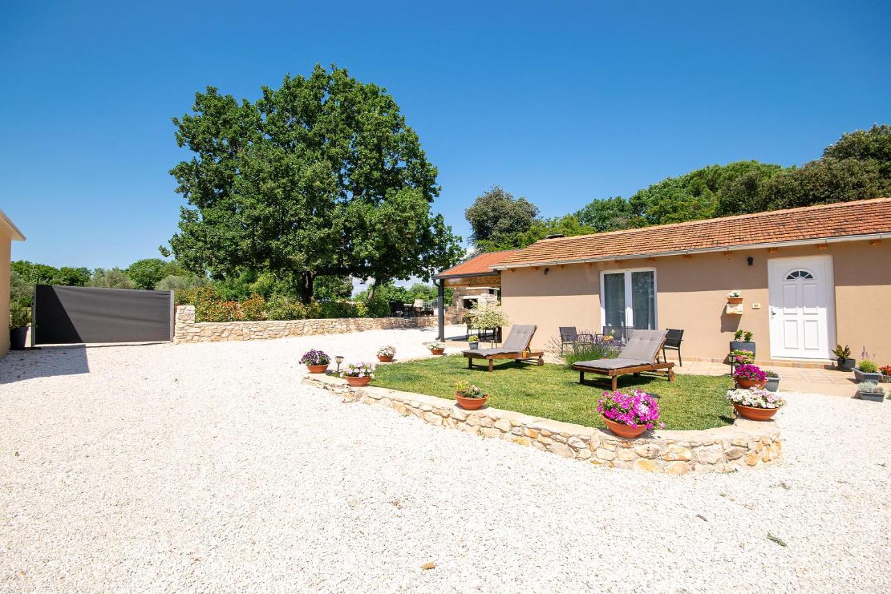 Old Oak Holiday House Villa Rovinj Exterior foto